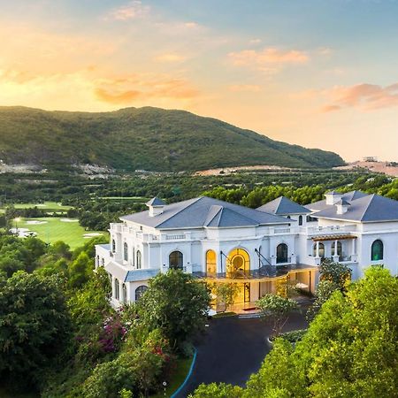 Vinpearl Golflink Nha Trang Hotell Exteriör bild