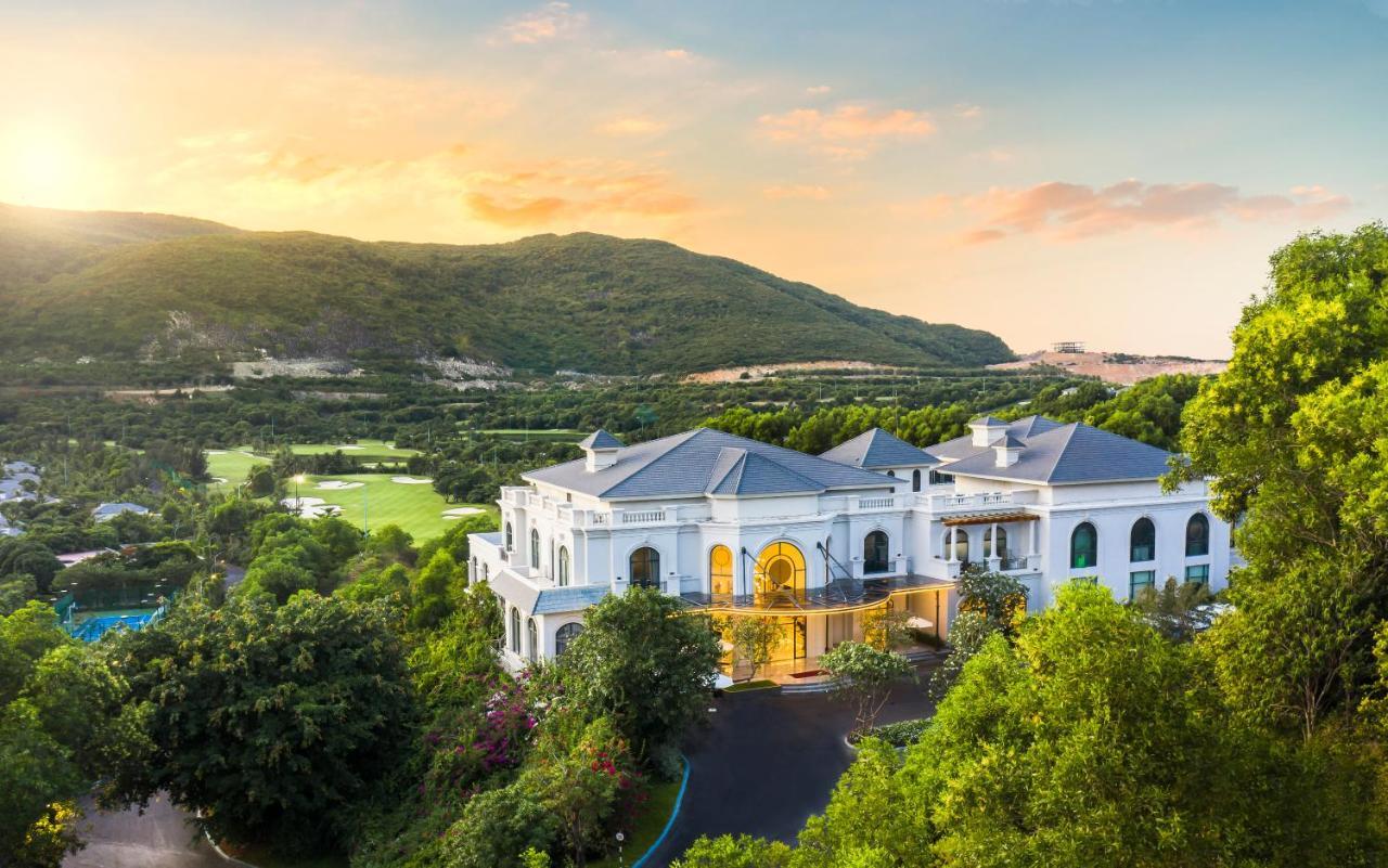 Vinpearl Golflink Nha Trang Hotell Exteriör bild